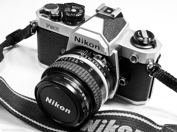 Eine DSLM im Gehäuse der FM2... für viele ein Traum. | © Chandler Chou / Flickr